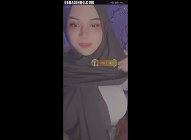Viral Bu Siti Cantik Mulusnya Chindo Stephanie Chan Kena Wikwik Di Sofa